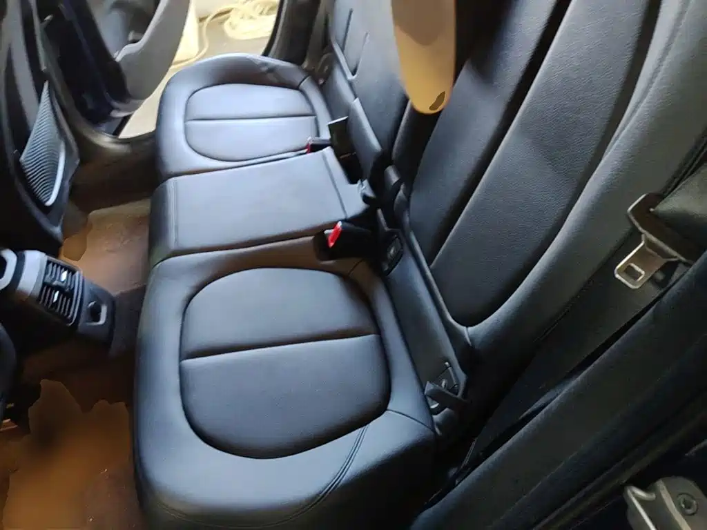BMW 2 Series Active Tourer (Import) — миниатюра 17