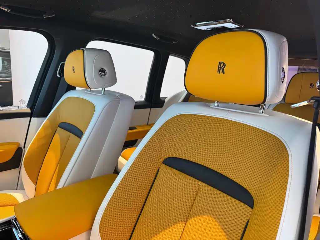 Rolls-Royce Cullinan — миниатюра 10
