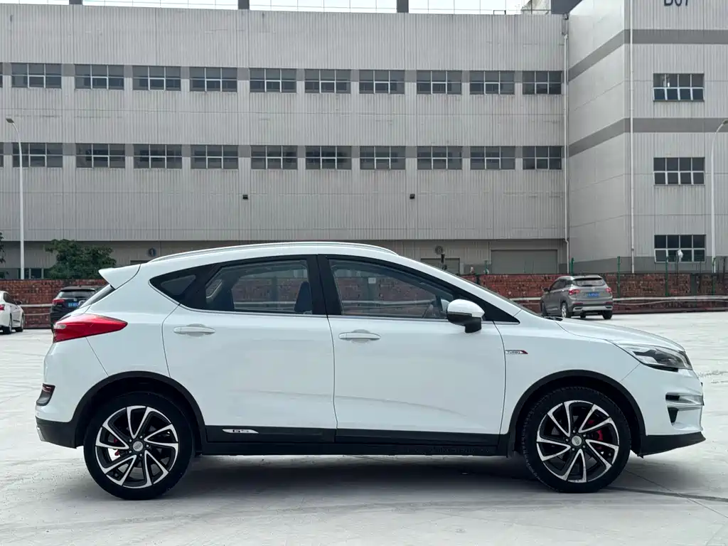Geely Emgrand GS — миниатюра 4