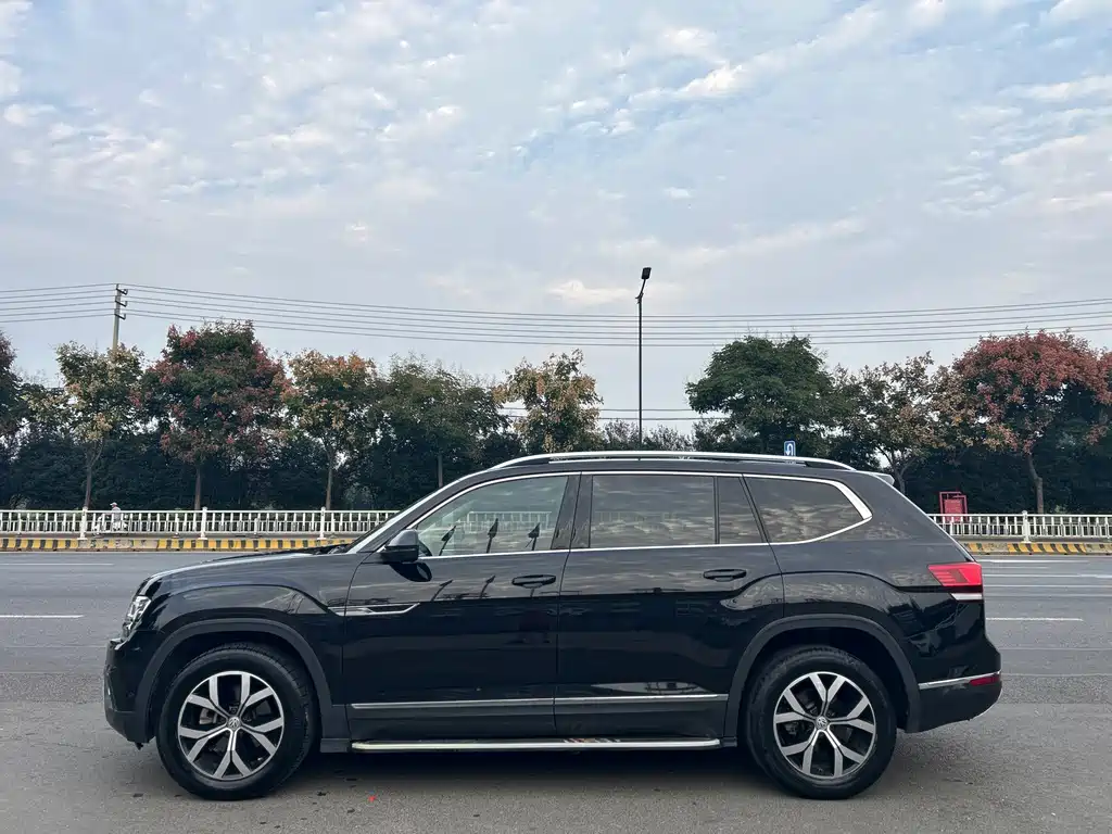 Volkswagen Teramont — миниатюра 2