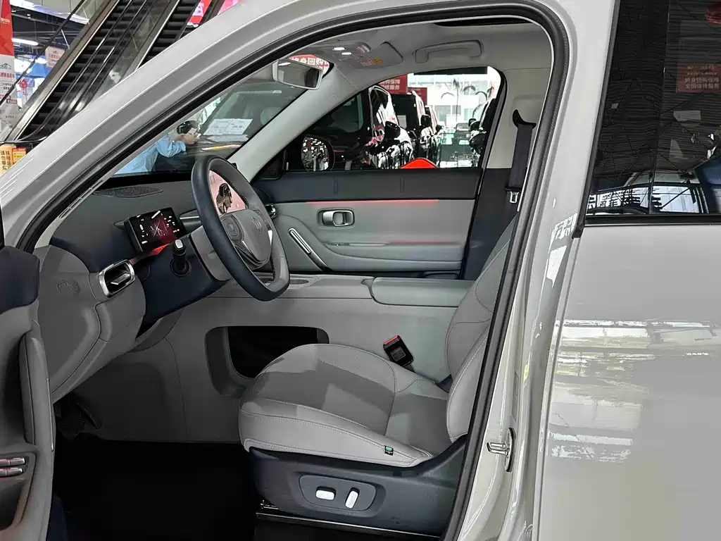 Leapmotor Leapmotor A10 — миниатюра 6