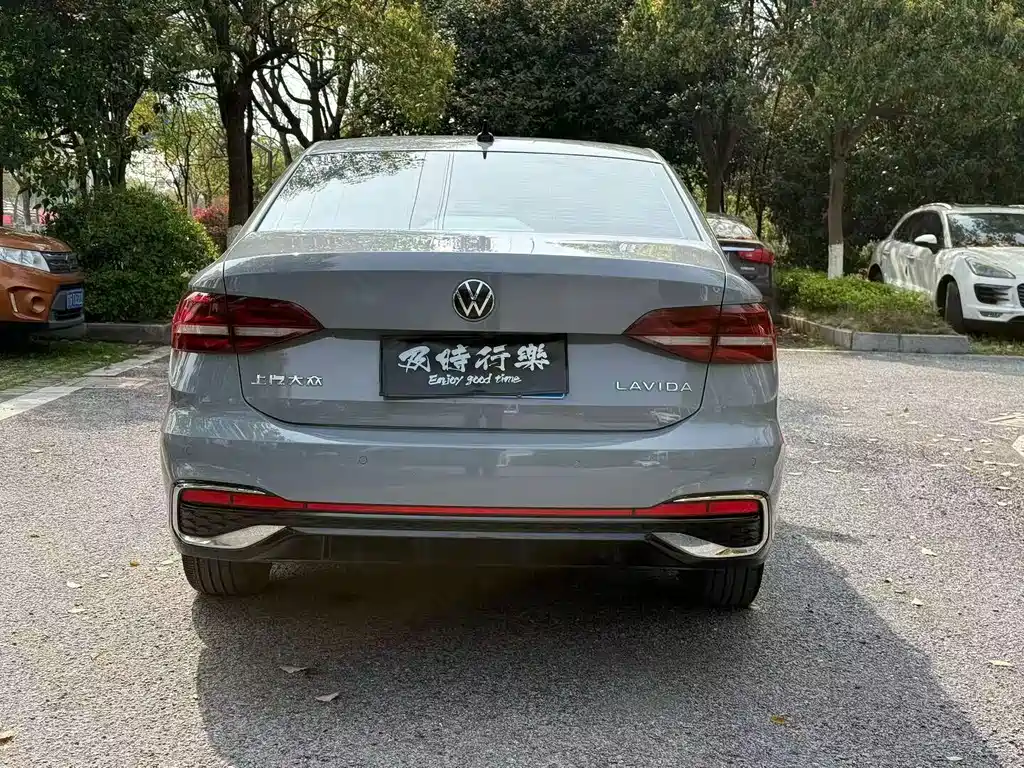Volkswagen Lavida — миниатюра 7