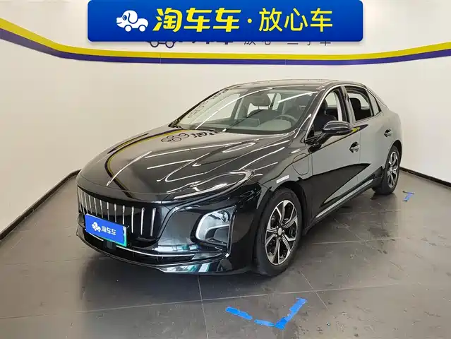 Hongqi HONGQI E QM5 2024