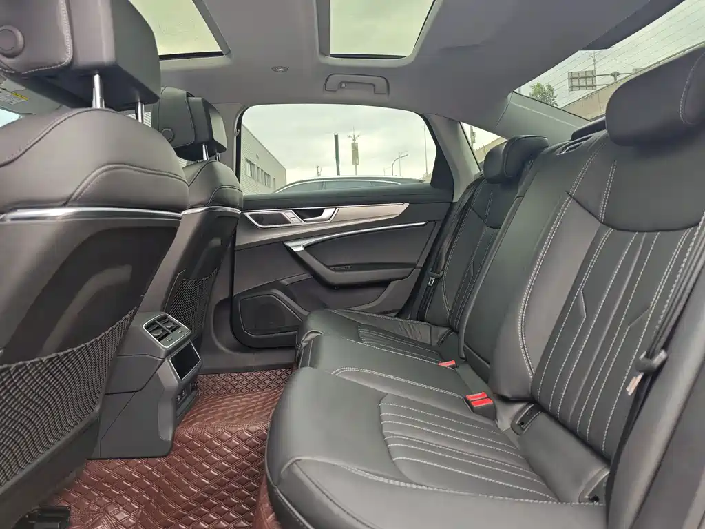 Audi A6L — миниатюра 6