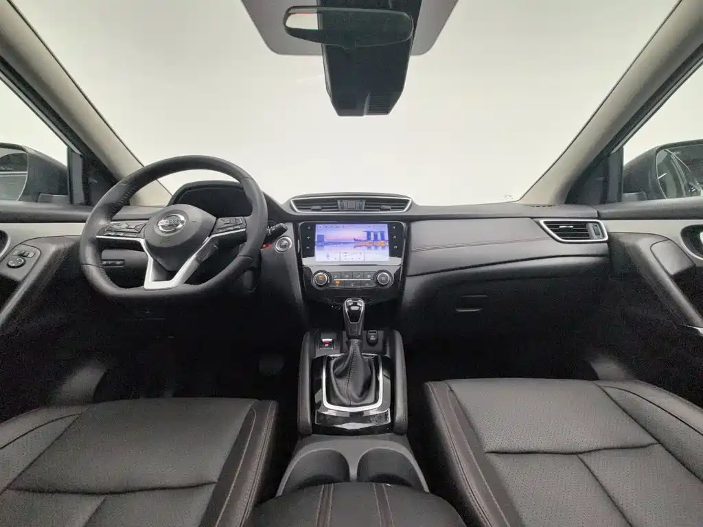 Nissan Qashqai — миниатюра 5