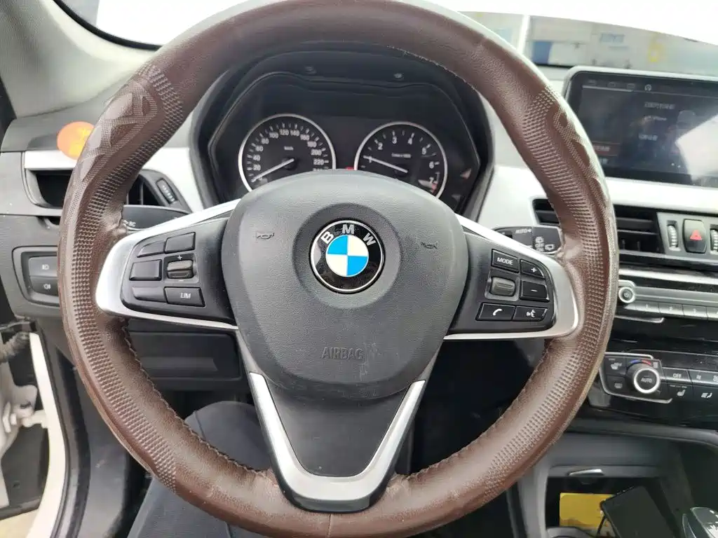 BMW X1 2016 sDrive18Li Premium