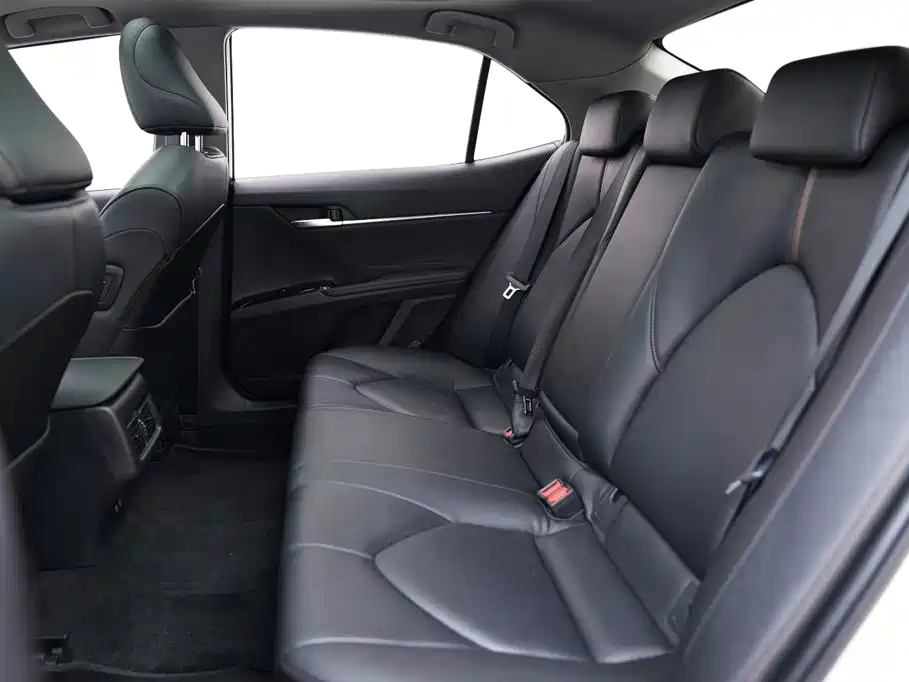 Toyota Camry — миниатюра 14