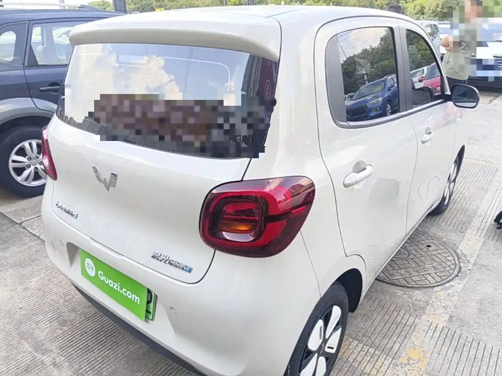 Wuling MINIEV — миниатюра 7