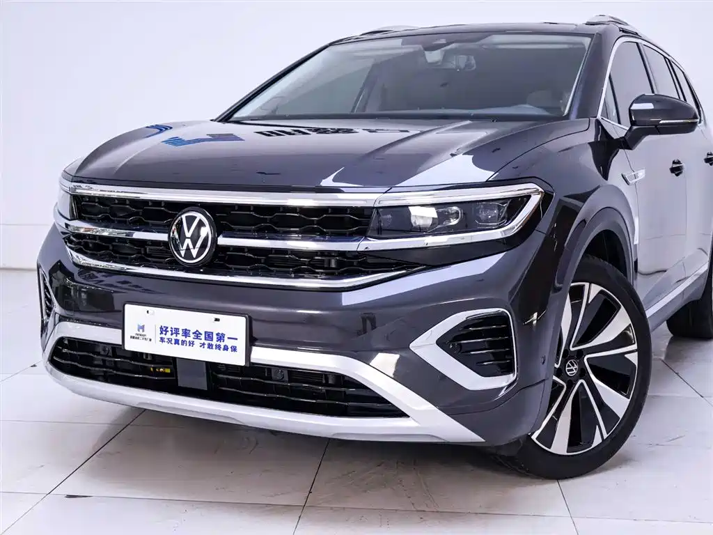 Volkswagen Viloran 2022 380TSI Luxury Pro 6 мест