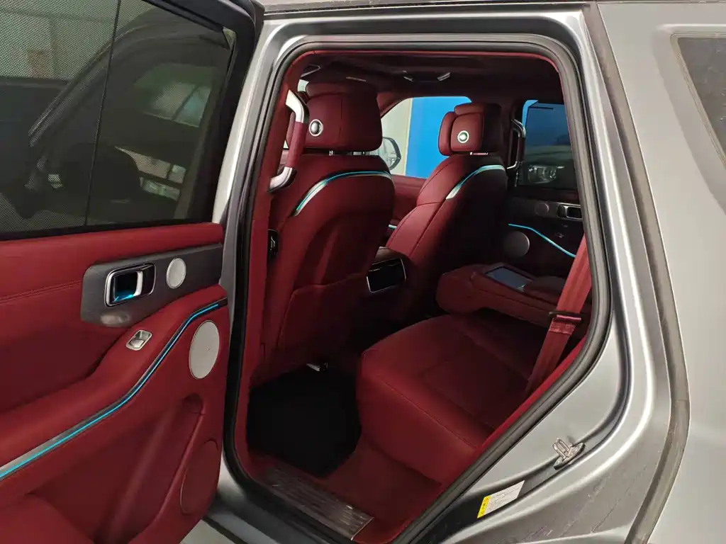 TANK TANK 700 NEW ENERGY