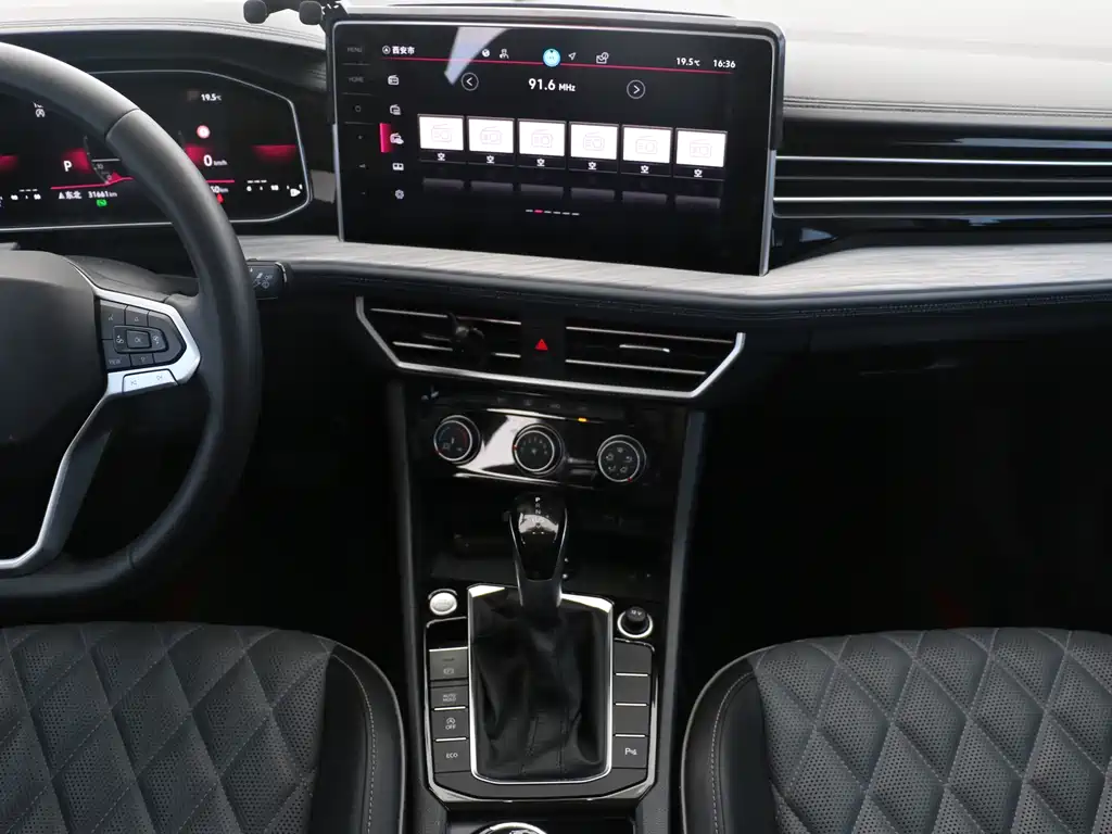 Volkswagen Sagitar — миниатюра 15