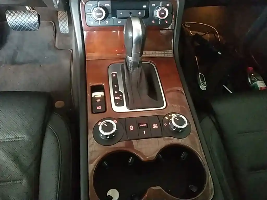Volkswagen Touareg — миниатюра 14