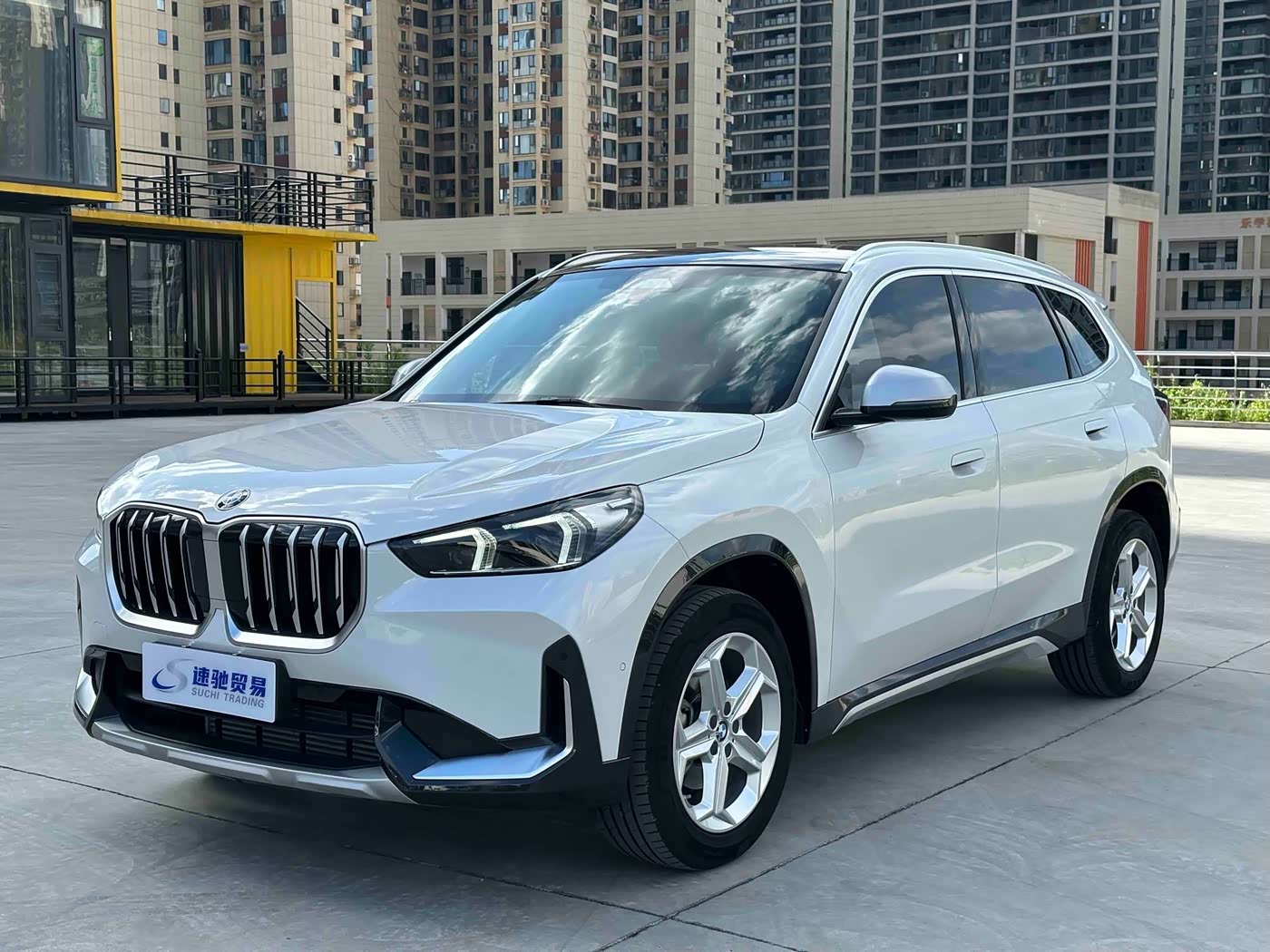 BMW X1 1.5 л 2023 г. Белый, пробег 29000 км