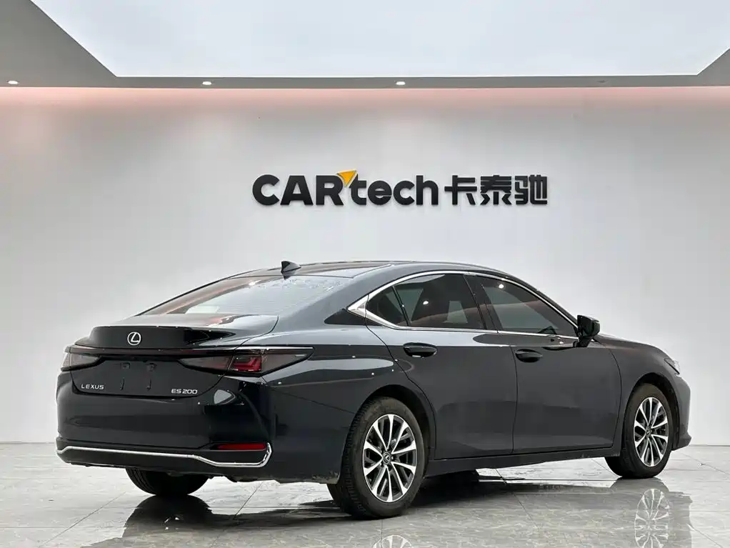 Lexus ES — миниатюра 5