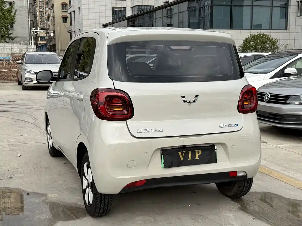 Wuling MINIEV — миниатюра 4