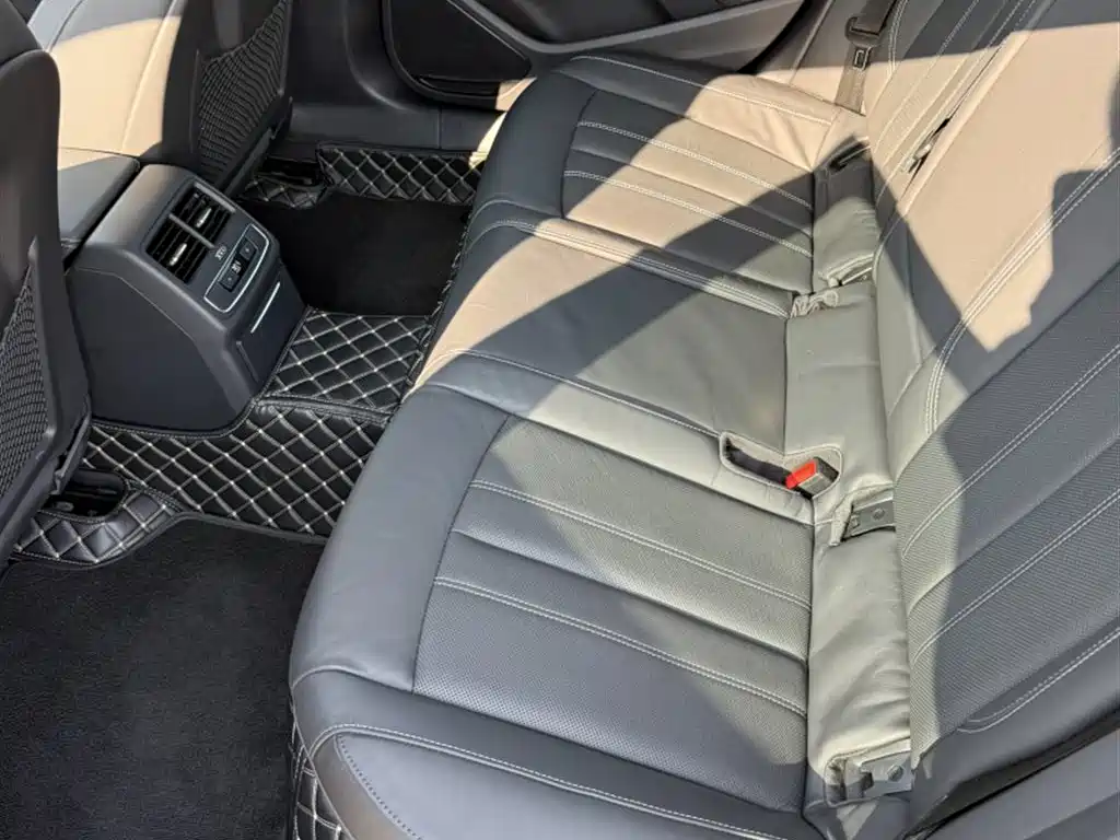 Audi A4L — миниатюра 15