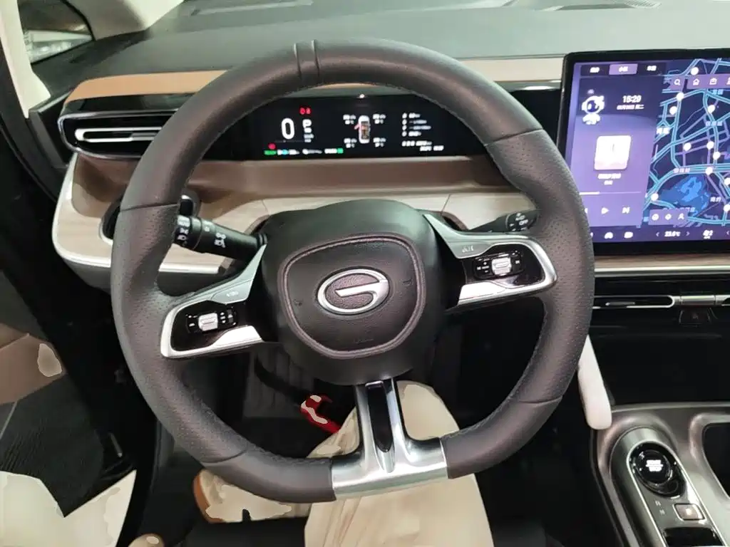 GAC Motor Trumpchi E8 PHEV — миниатюра 11