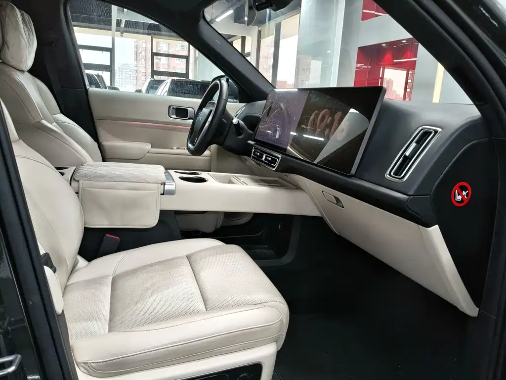 Li Auto Li L8 — миниатюра 4