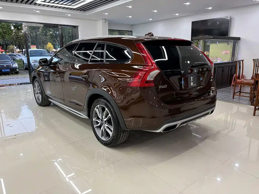 Volvo V60 — миниатюра 4