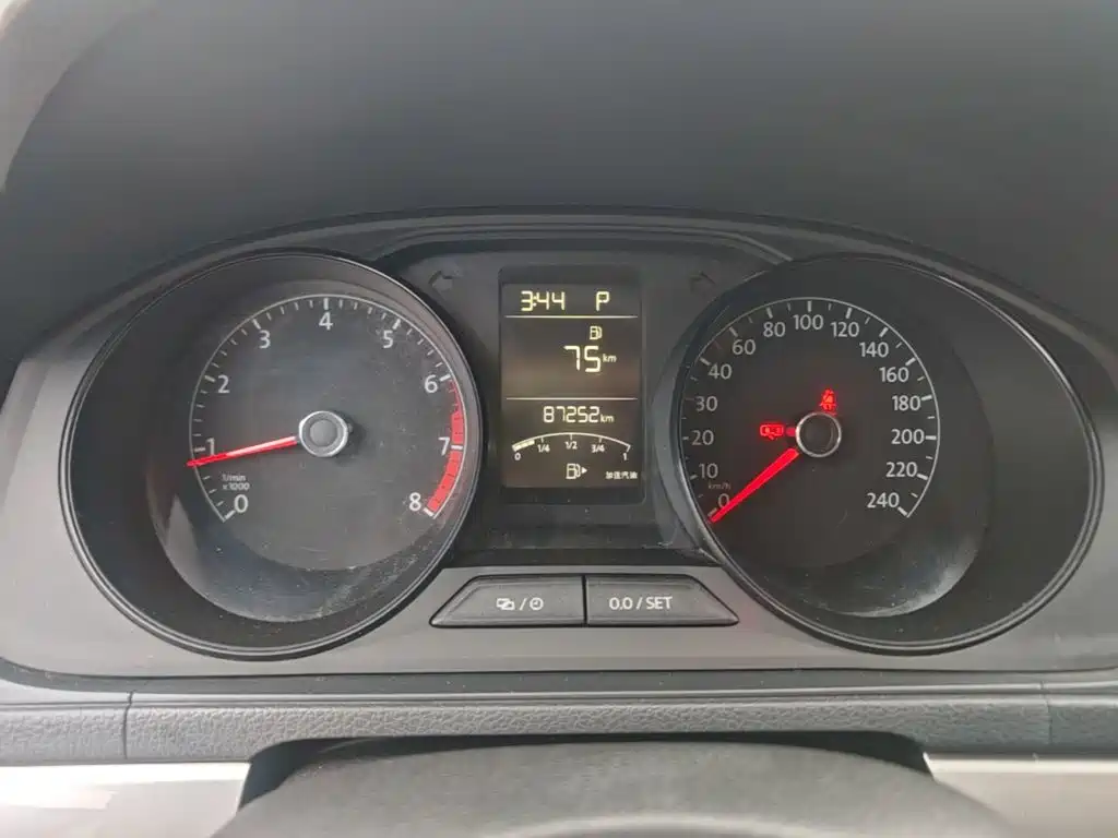 Volkswagen Lavida — миниатюра 8