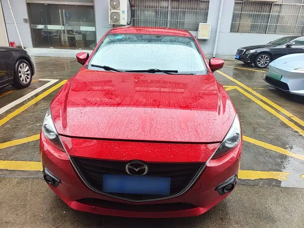 Mazda Mazda3 3 2016 1.5L AT Comfort