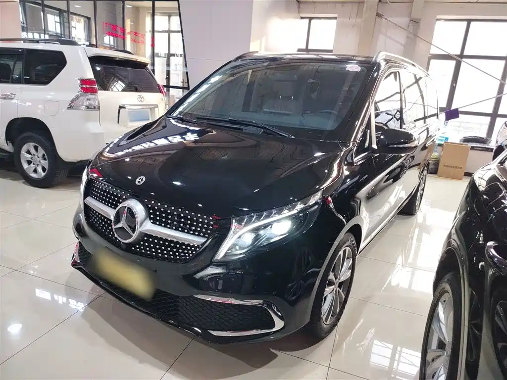 MERCEDES-BENZ V CLASS