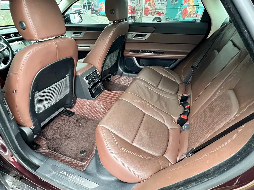 Jaguar XFL XFL 2.0T 250PS Luxury Edition, фото 9