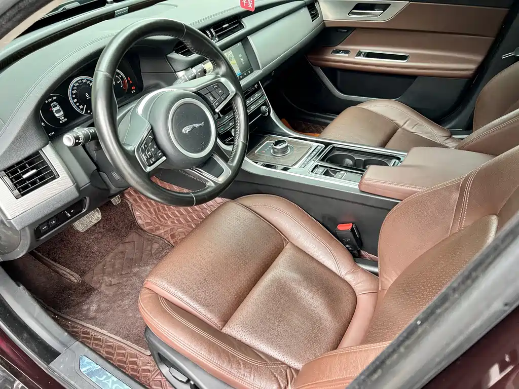 Jaguar XFL XFL 2.0T 250PS Luxury Edition, фото 8