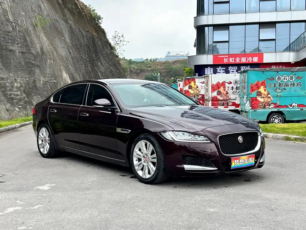 Jaguar XFL XFL 2.0T 250PS Luxury Edition, фото 3