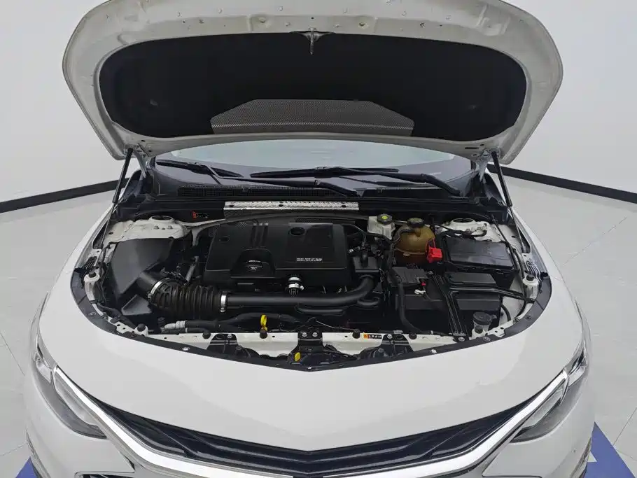 Chevrolet Malibu XL — миниатюра 10