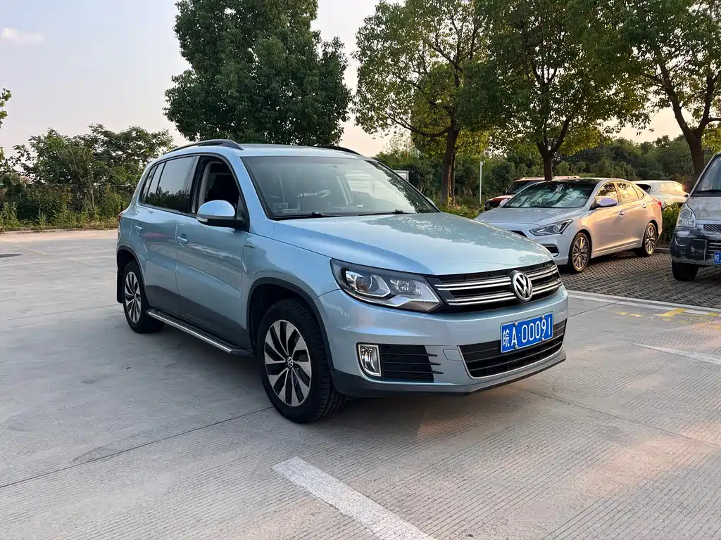Volkswagen Tiguan — миниатюра 3