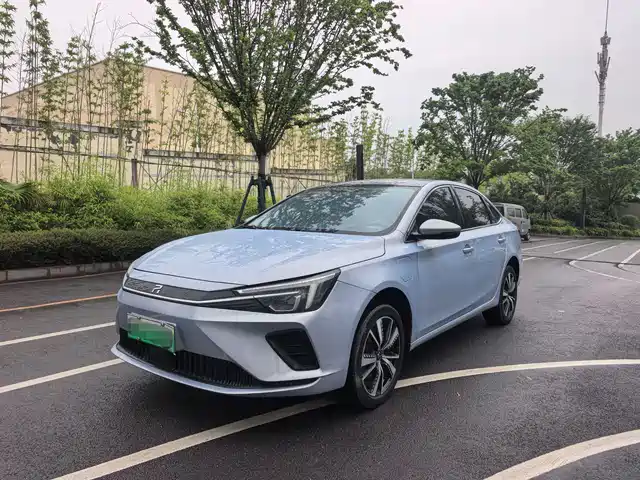 2022 Roewe ER6