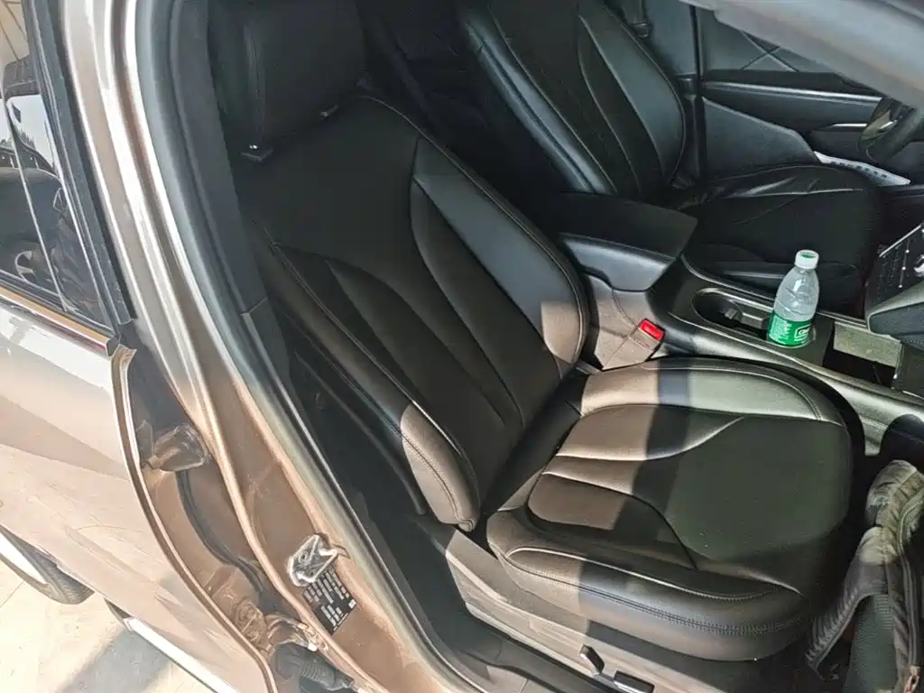 Lincoln MKC — миниатюра 25