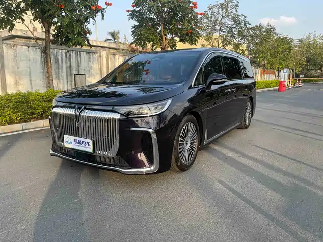 VOYAH LANTU DREAMER 2025