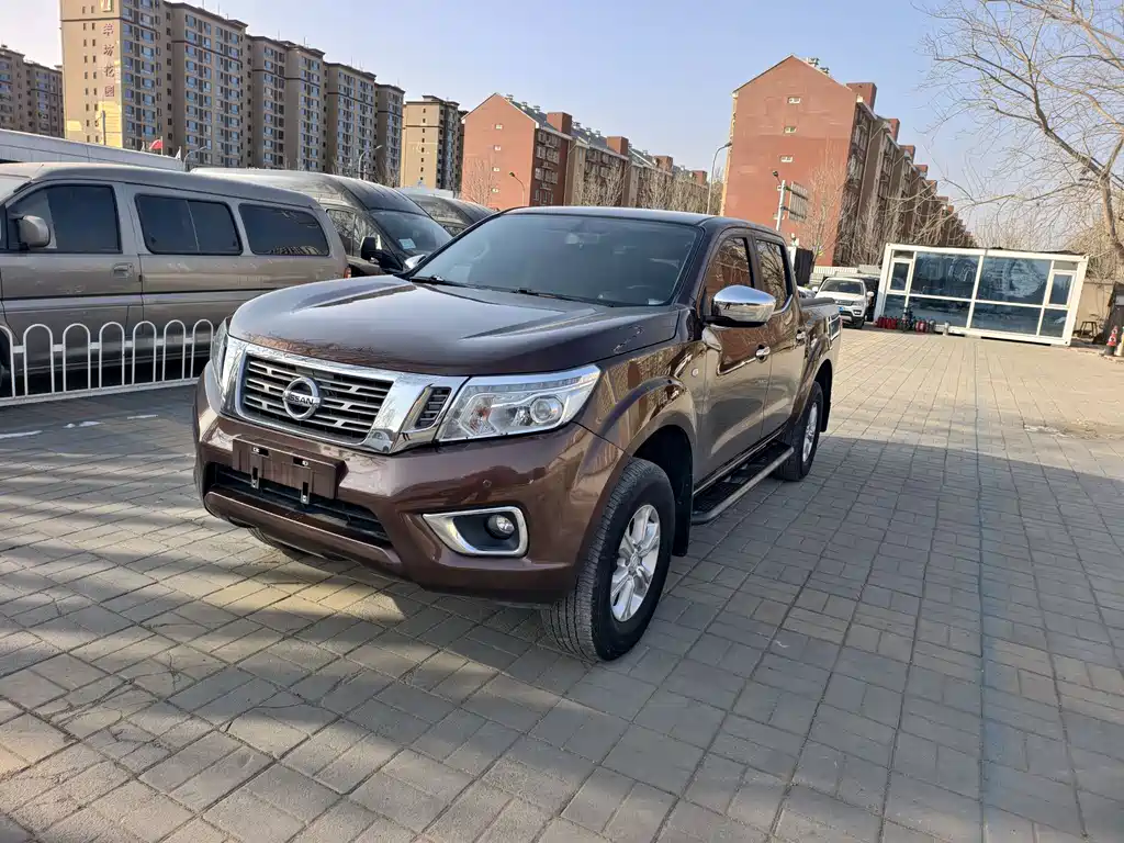 NISSAN NAVARRA