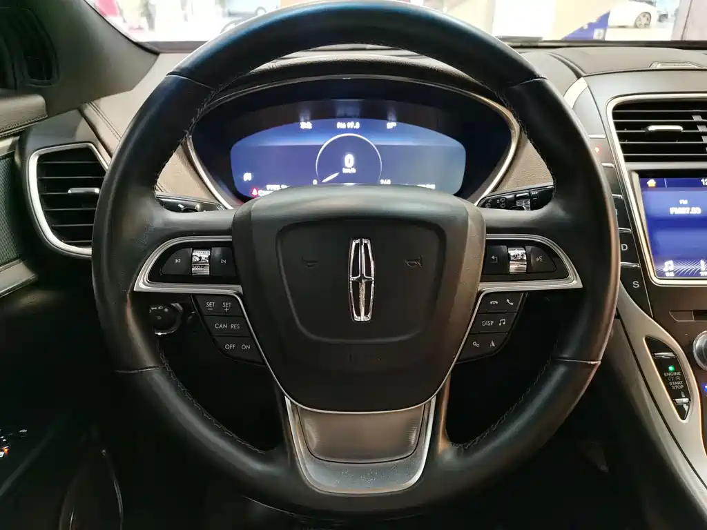 Lincoln Nautilus (Import) — миниатюра 6