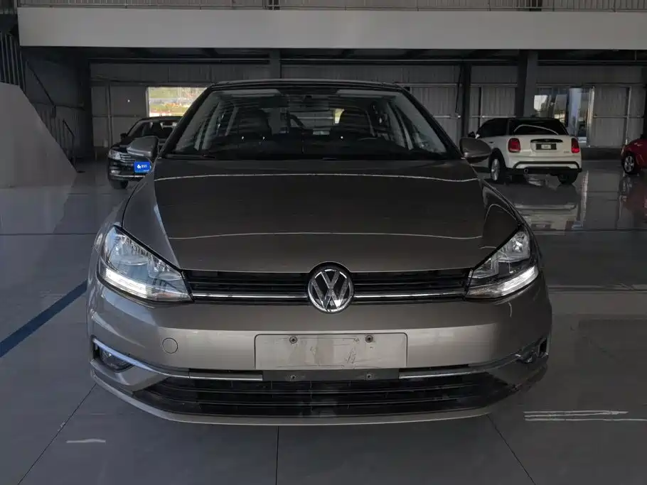 Volkswagen Golf — миниатюра 2