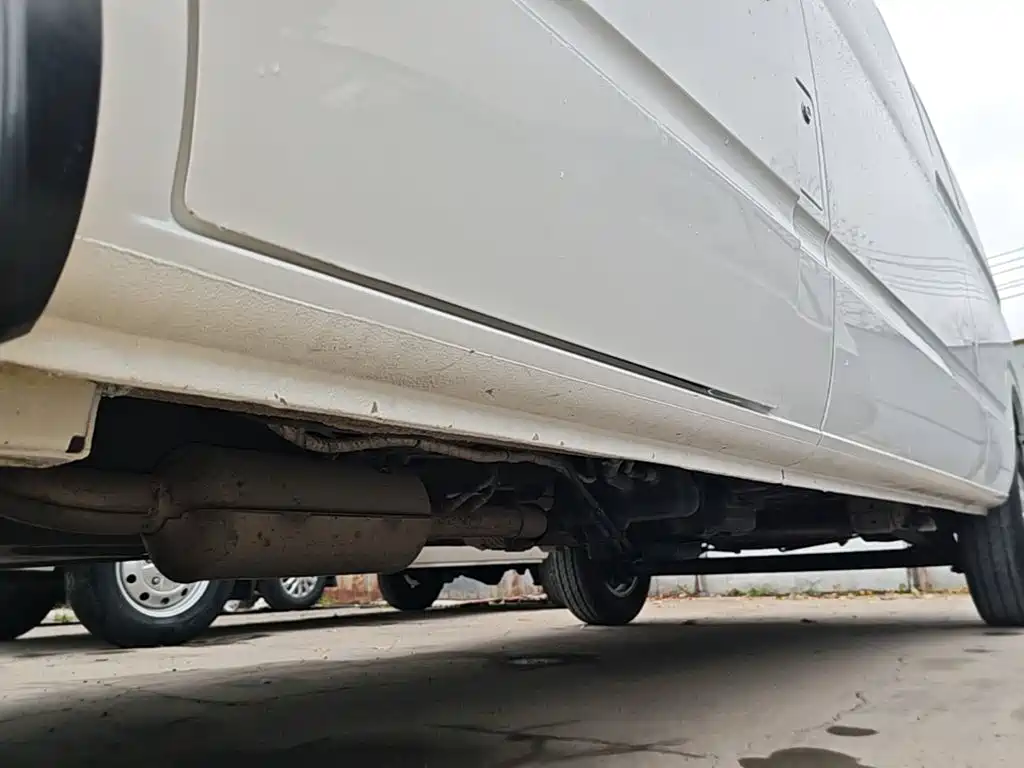 MAXUS V80 — миниатюра 22