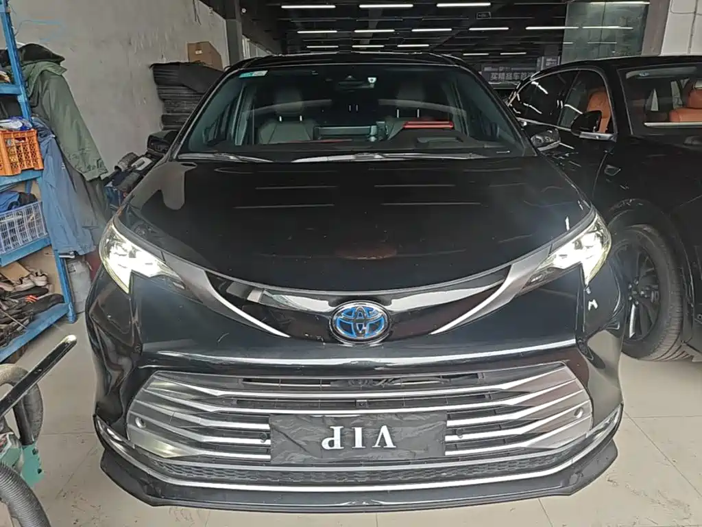 Toyota Sienna 2021 2.5L