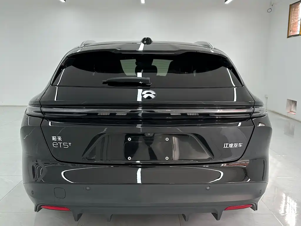 NIO NIO ET5T