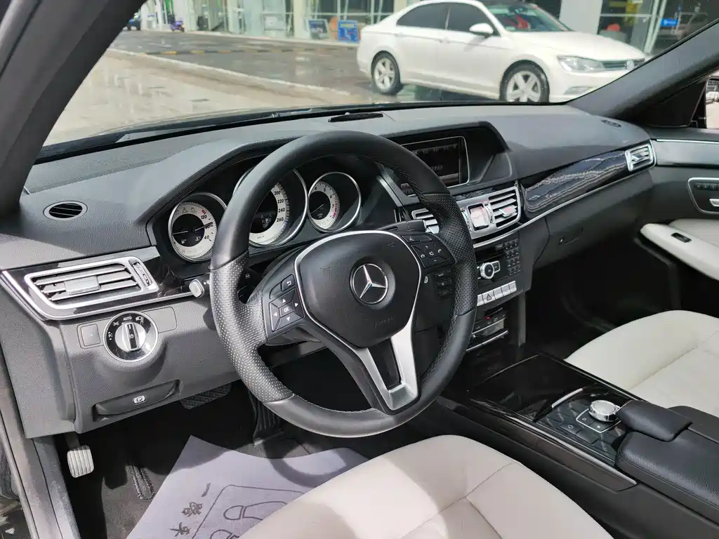 Mercedes-Benz E-Class E 2014 E 300 L Sport