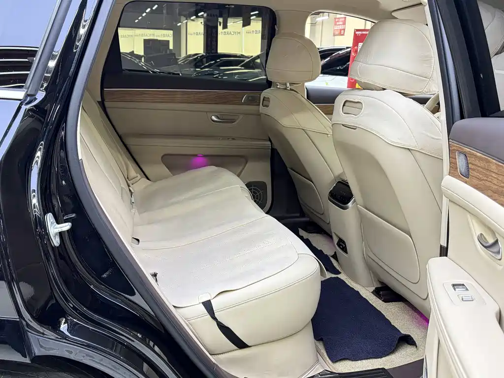 AITO ASK THE WORLD M7