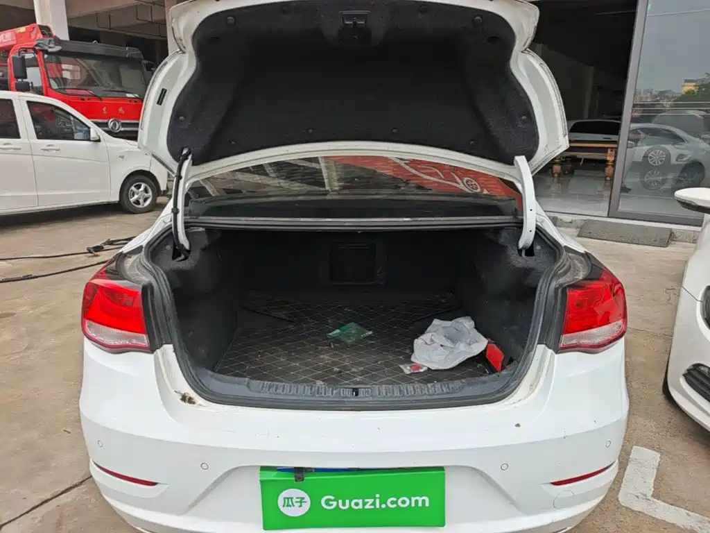 Chevrolet Malibu — миниатюра 19