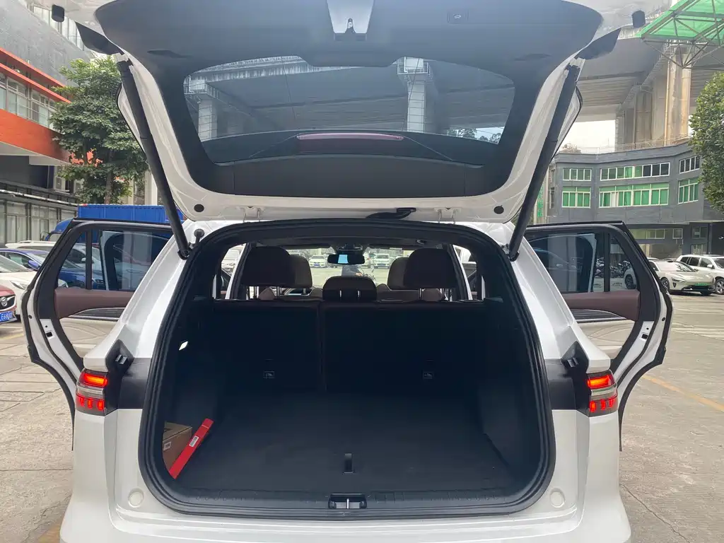 GEELY AUTOMOBILE XINGYUE L