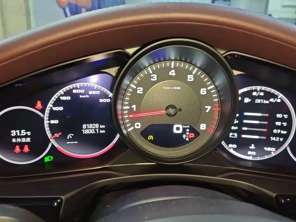 Porsche Panamera — миниатюра 6