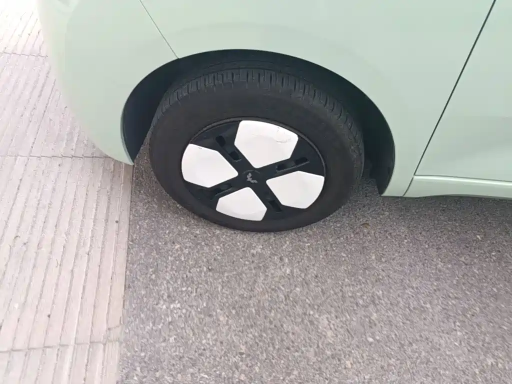 Wuling MINIEV — миниатюра 23