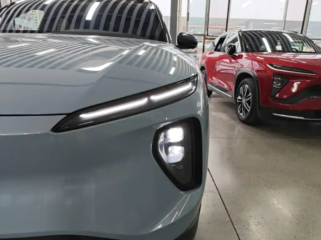 NIO ES6 — миниатюра 24