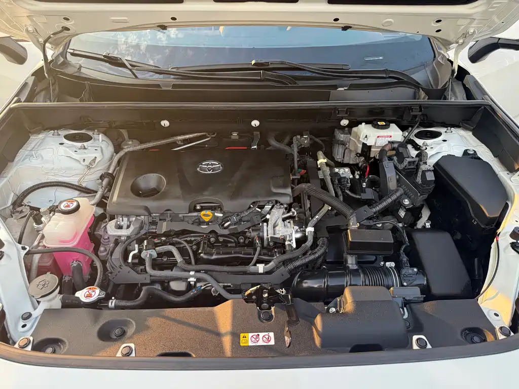Toyota RAV4 — миниатюра 15