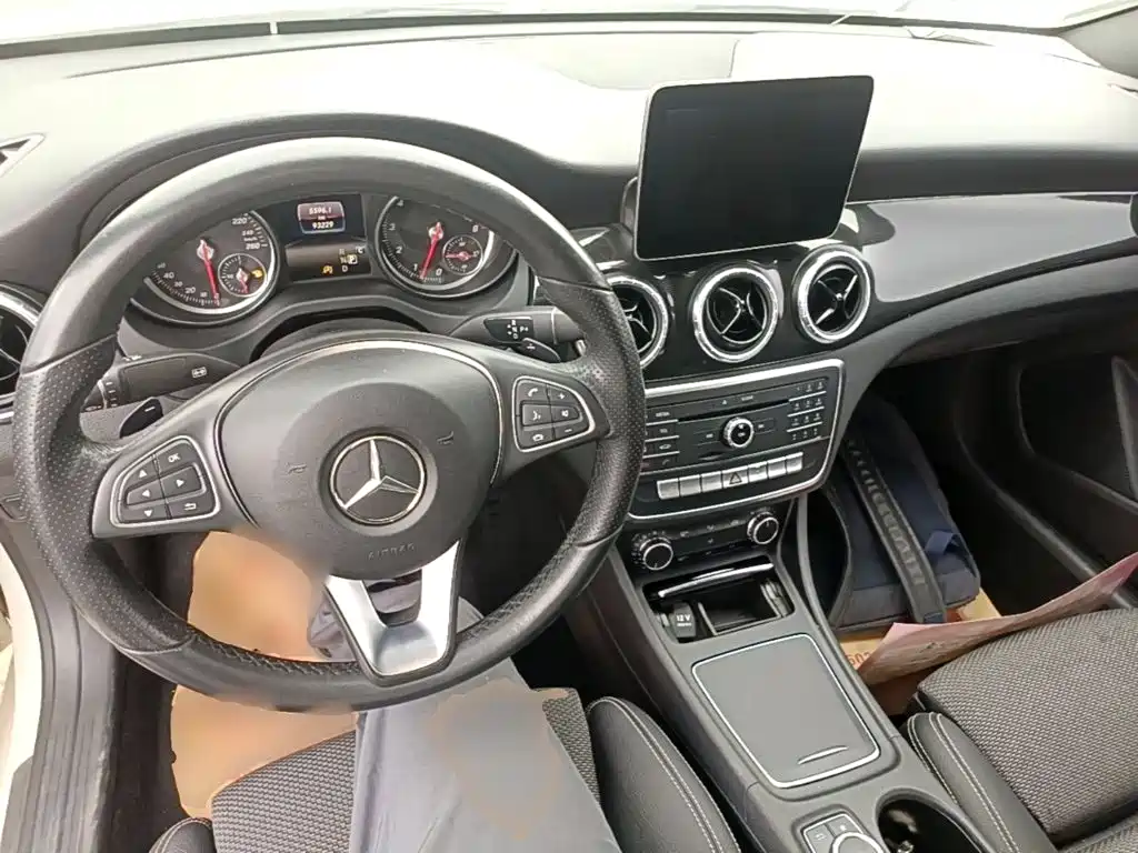 Mercedes-Benz CLA (Import) — миниатюра 10