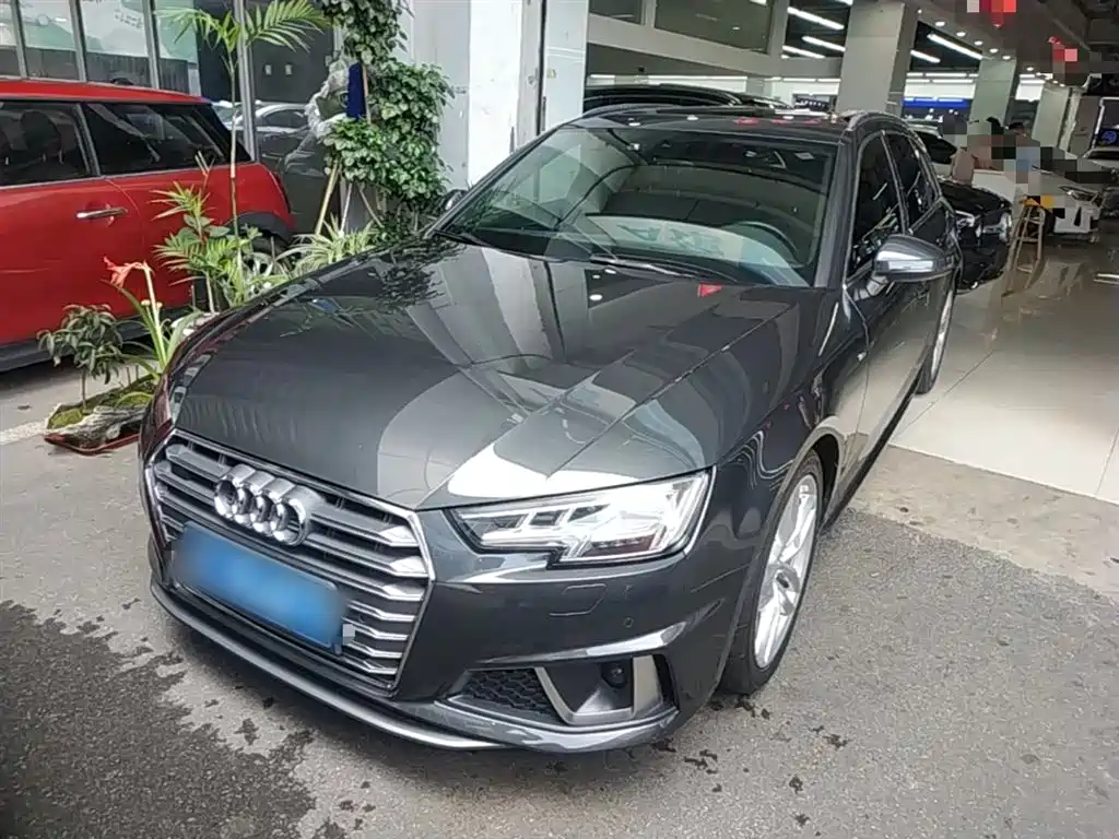 Купить Audi A4 (Import)
